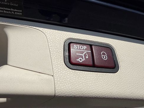 Used 2019 Mercedes-Benz E 450 4MATIC Wagon w/ Premium Package image 17