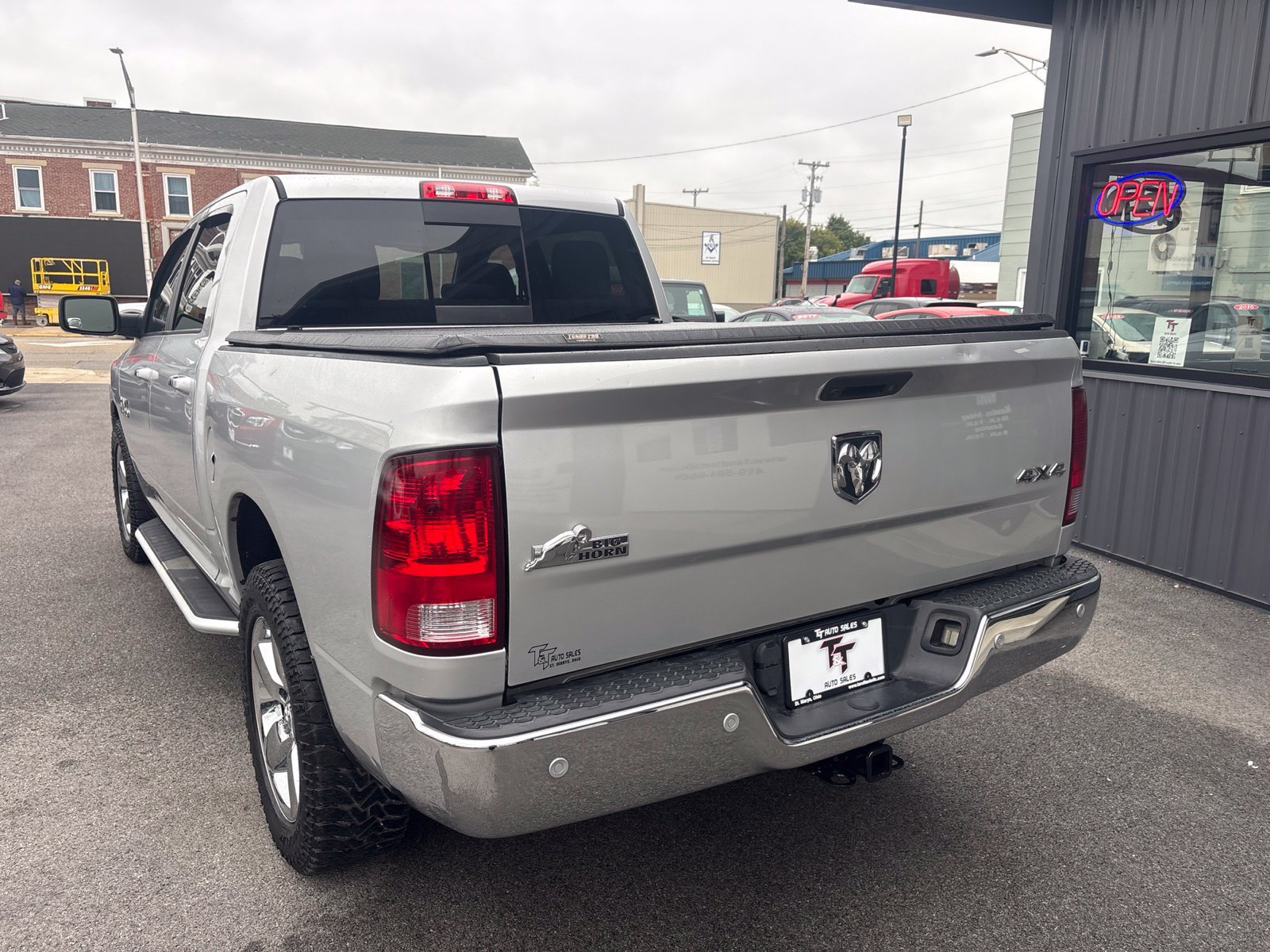 Used 2018 RAM 1500 Big Horn AWD/4WD image 3