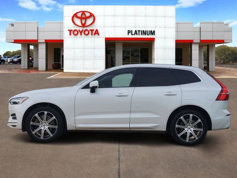 Used 2020 Volvo XC60 T6 Inscription w/ Protection Package Premier AWD/4WD image 3