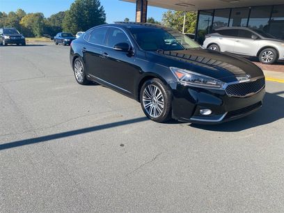 Used 2017 Kia Cadenza Premium w/ Luxury Package