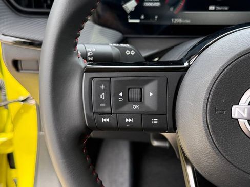 Used 2026 Nissan Kicks SR FWD image 14