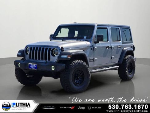 Used 2020 Jeep Wrangler Unlimited Sport AWD/4WD image 1