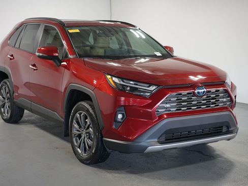 Used 2024 Toyota RAV4 Limited image 3