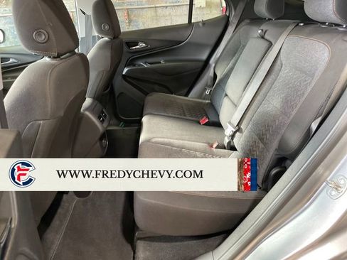 Used 2024 Chevrolet Equinox LT FWD image 16