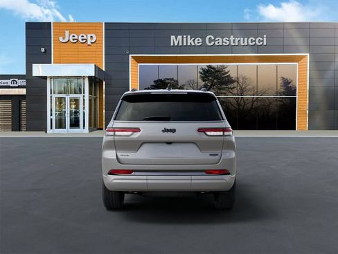 New 2026 Jeep Grand Cherokee L Summit w/ Obsidian Package AWD/4WD image 7