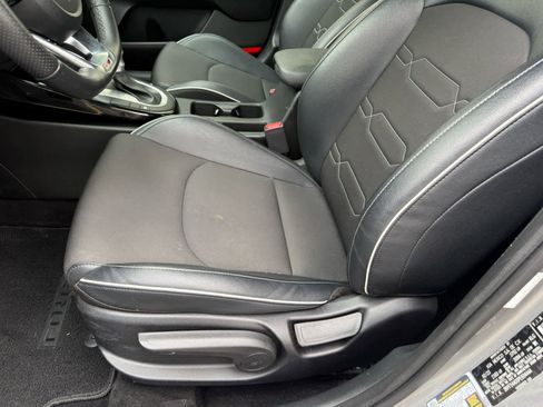 Used 2023 Kia Forte GT-Line w/ GT-Line Premium Package image 4