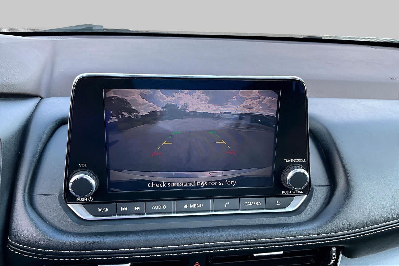 Used 2022 Nissan Rogue SV FWD image 27