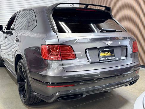 Used 2018 Bentley Bentayga AWD/4WD image 64