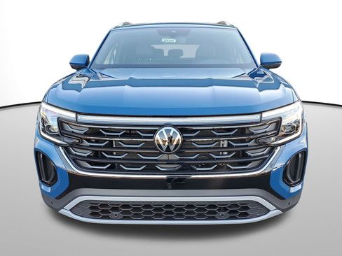 New 2025 Volkswagen Atlas Cross Sport SEL image 2