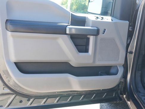 Used 2016 Ford F150 XLT w/ Trailer Tow Package AWD/4WD image 18