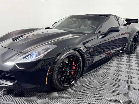 Used 2018 Chevrolet Corvette Grand Sport w/ Carbon Flash Badge Package RWD image 12