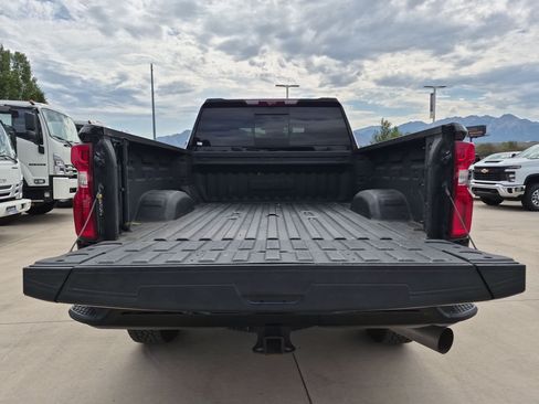 Used 2024 Chevrolet Silverado 3500 High Country w/ High Country Premium Package AWD/4WD image 33