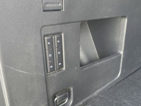 Used 2022 Ford Expedition Max Limited image 10