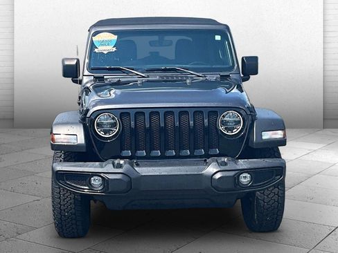 Used 2022 Jeep Wrangler Unlimited Sport AWD/4WD image 2