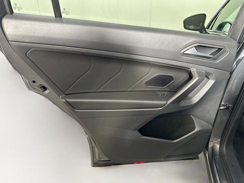 Used 2021 Volkswagen Tiguan SEL Premium R-Line image 27