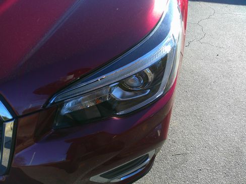 Used 2020 Subaru Forester Limited image 7