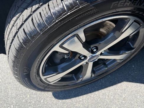 Used 2018 Ford Escape Titanium w/ Ford Safe & Smart Package AWD/4WD image 23