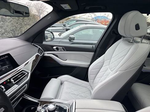 Certified 2023 BMW X5 xDrive40i w/ Executive Package image 23