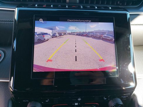 New 2025 Jeep Grand Cherokee Laredo X w/ Luxury Tech Group I image 26