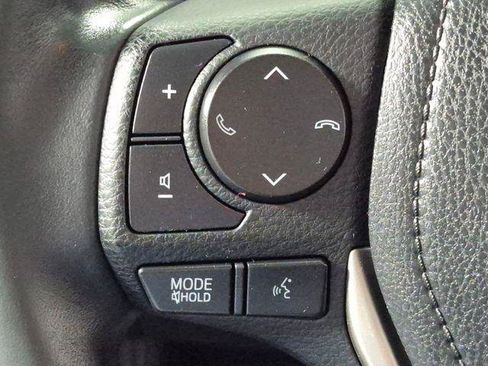 Certified 2018 Toyota RAV4 XLE AWD/4WD image 12