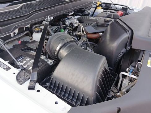 Used 2024 RAM 3500 Tradesman w/ Chrome Appearance Group image 26