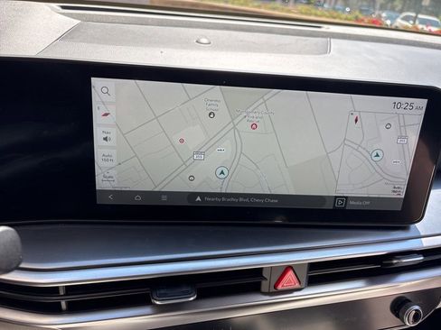 Certified 2025 Kia Sorento S w/ Panoramic Sunroof Package FWD image 16