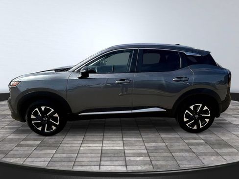 Used 2026 Nissan Kicks SV w/ SV Premium Package AWD/4WD image 4
