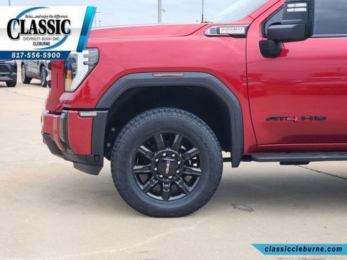 Used 2025 GMC Sierra 3500 AT4 w/ AT4 Premium Plus Package AWD/4WD image 11