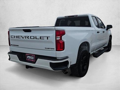 Used 2019 Chevrolet Silverado 1500 Custom image 3