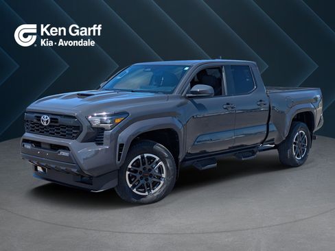 Used 2024 Toyota Tacoma TRD Sport AWD/4WD image 1