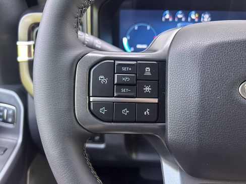 New 2026 Ford F250 Lariat w/ Black Appearance Package AWD/4WD image 32