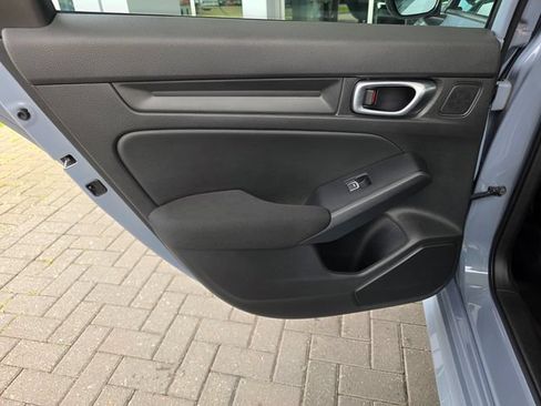 Used 2023 Honda Civic Sport image 15
