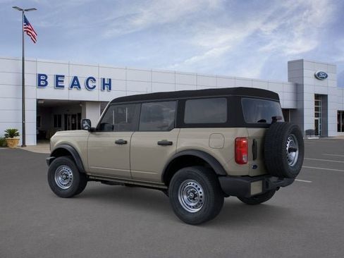 New 2025 Ford Bronco 4-Door AWD/4WD image 4