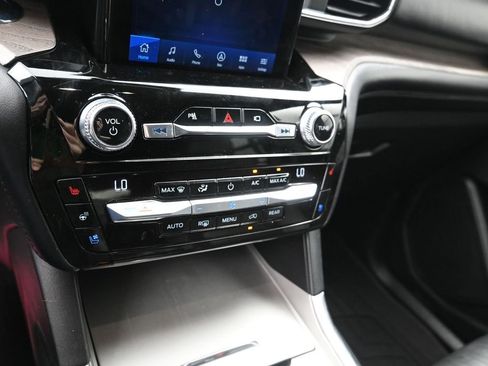 Used 2021 Ford Explorer Platinum w/ Equipment Group 601A image 20