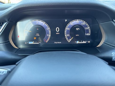 New 2025 Jeep Grand Cherokee L Altitude image 8