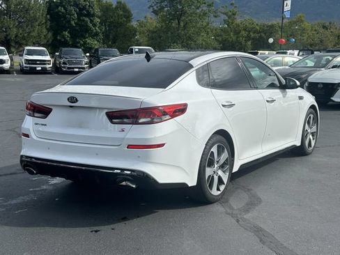 Used 2019 Kia Optima S w/ S Panoramic Sunroof Package FWD image 4