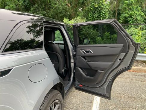 Certified 2024 Land Rover Range Rover Velar Dynamic SE image 19