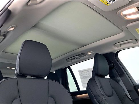 New 2026 Volvo XC90 B5 Plus image 31