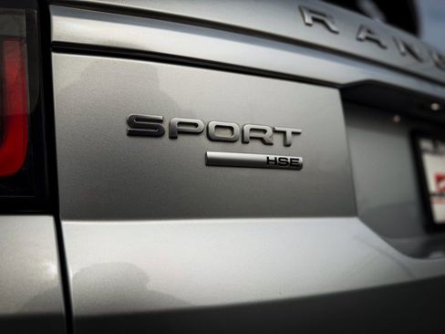 Used 2018 Land Rover Range Rover Sport HSE image 10