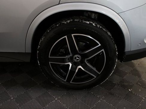 New 2025 Mercedes-Benz GLC 350e 4MATIC image 9