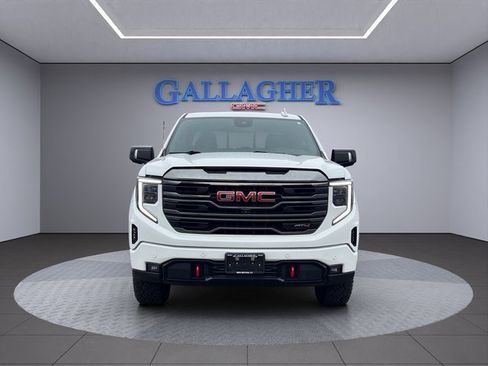 Used 2022 GMC Sierra 1500 AT4 w/ AT4 Premium Package image 12