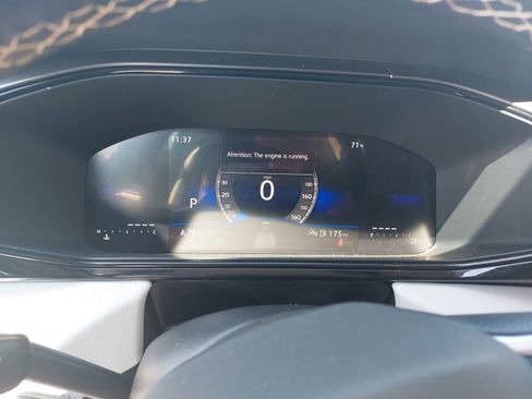 Used 2025 Volkswagen Taos S image 21