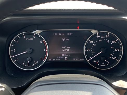 Used 2025 Nissan Rogue SV FWD image 10
