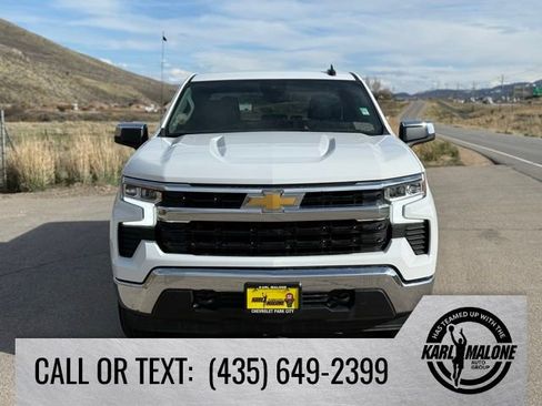 Used 2025 Chevrolet Silverado 1500 LT w/ Protection Package AWD/4WD image 9