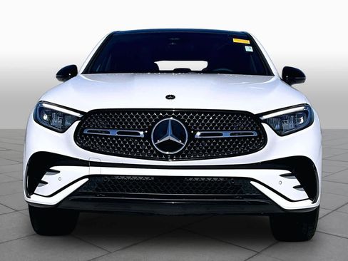 Used 2024 Mercedes-Benz GLC 300 4MATIC image 4