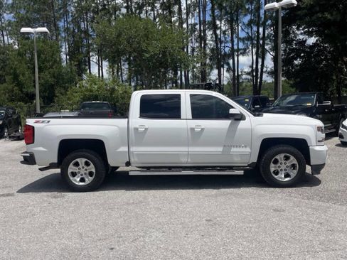 Used 2017 Chevrolet Silverado 1500 LT w/ All Star Edition AWD/4WD image 4
