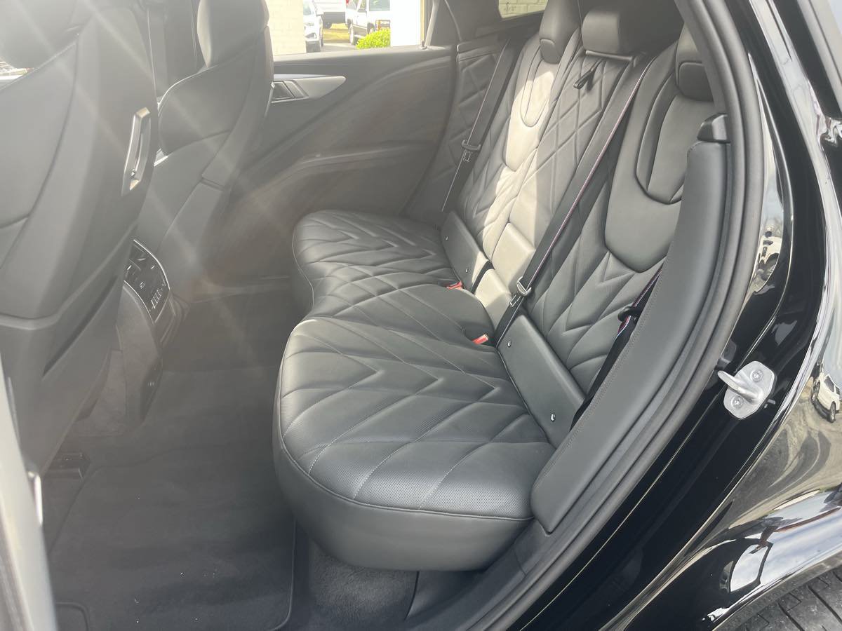 Used 2024 BMW XM AWD/4WD image 11