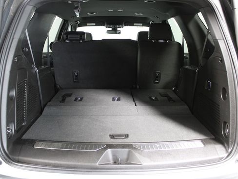 Used 2022 Chevrolet Tahoe Z71 image 39