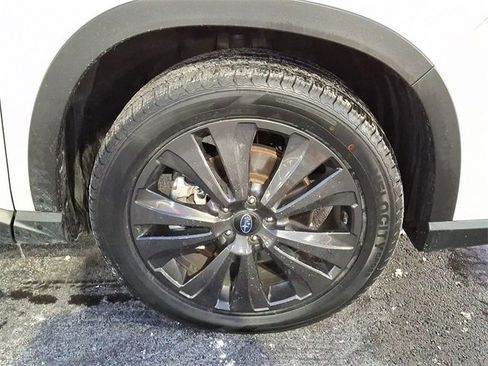 Used 2022 Subaru Ascent Onyx Edition image 12