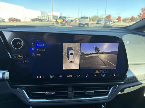 New 2026 Chevrolet Equinox EV LT w/ Comfort Package image 16